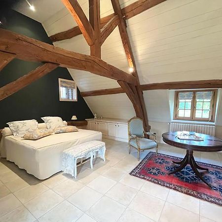 La Rocheliere Bed & Breakfast Bresse-sur-Grosne Bagian luar foto